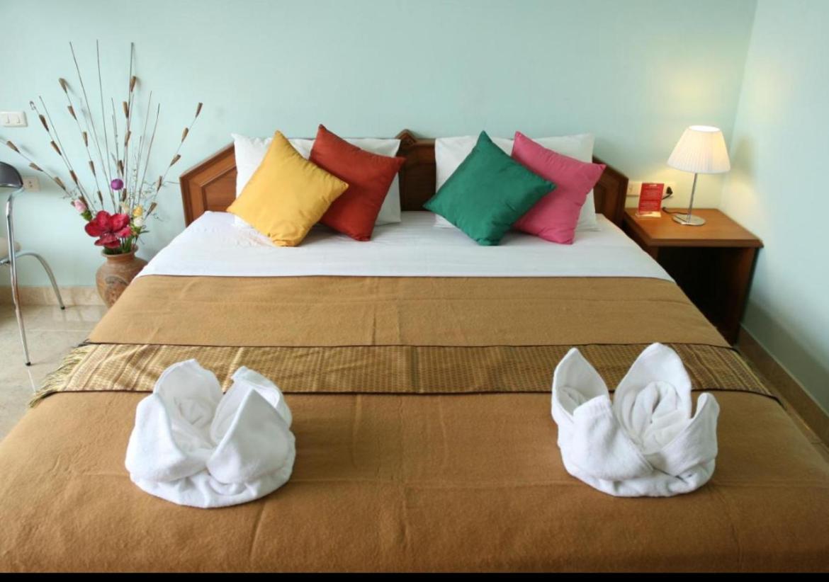 Готель Bt Mansion Lamai Beach  Екстер'єр фото